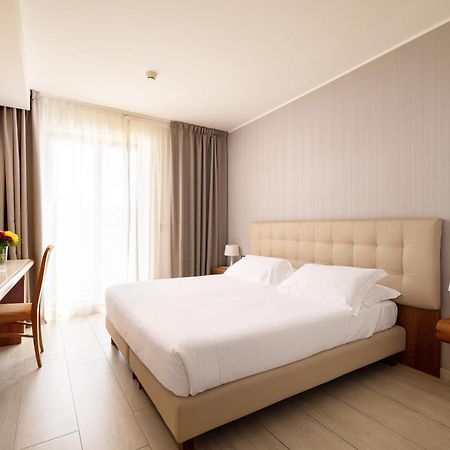 D'Aragona Lifestyle Hotel コンヴェルサーノ エクステリア 写真